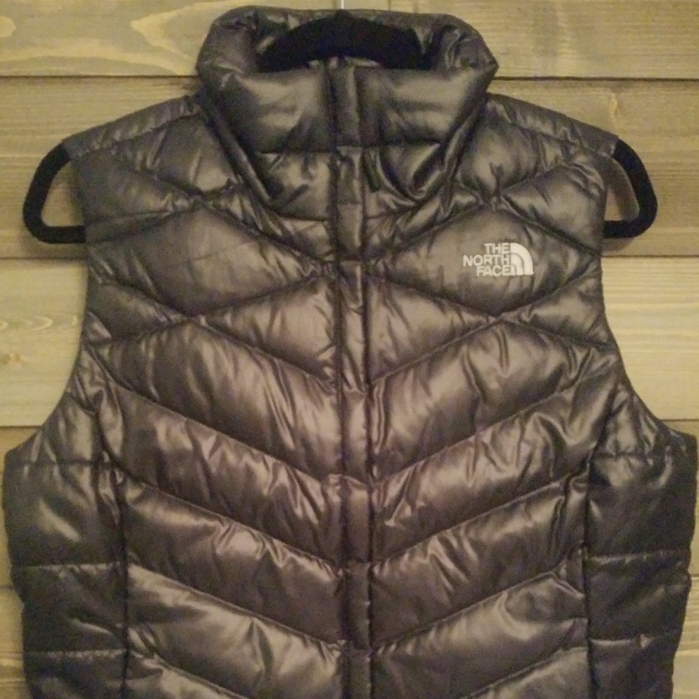 The North Face Women's Aconcagua Down Vest Black M